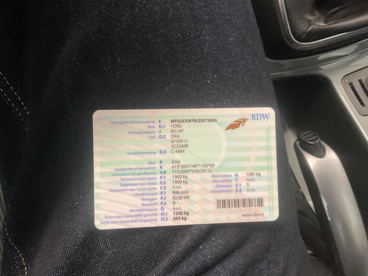 Ford C-Max 1.0 EcoBoost Champions Edition