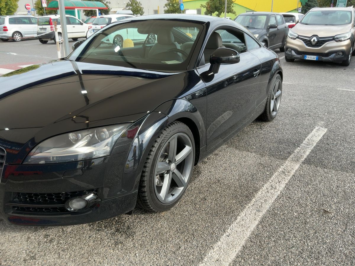 Audi TT 2.0 TFSI Coupe