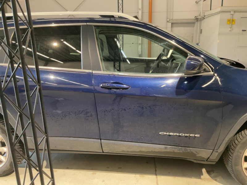 Jeep Cherokee 2.0 M-Jet Limited 4WD — zdjęcie 7