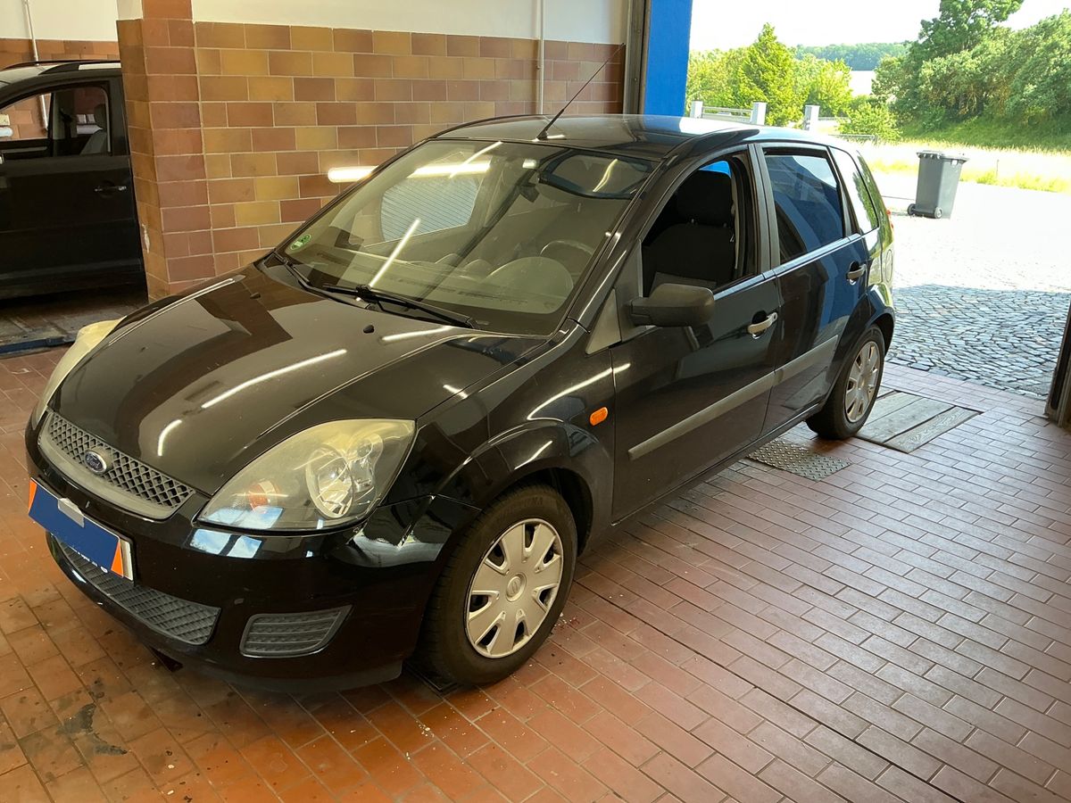 Ford Fiesta 1.3 Ambiente