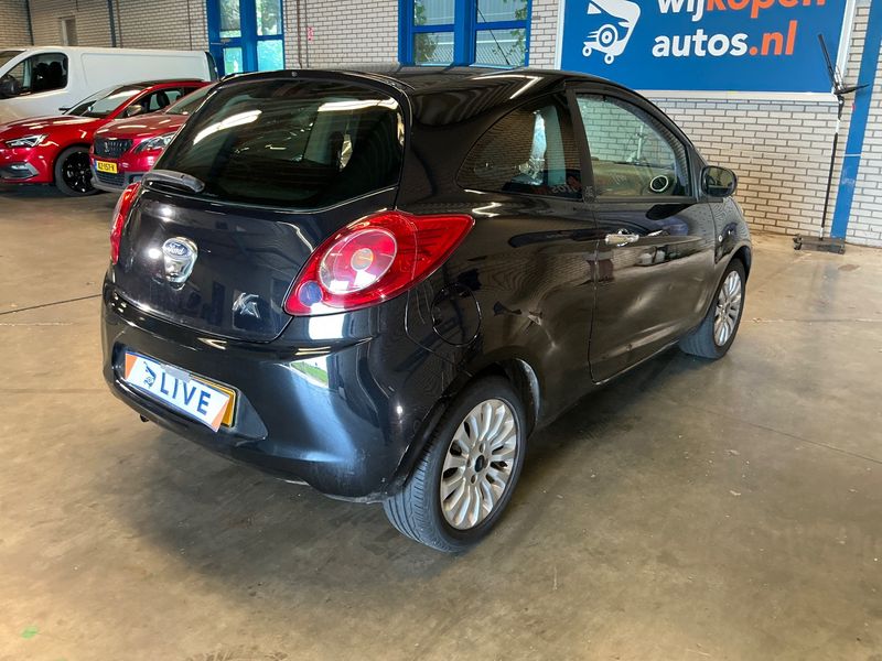 Ford Ka 1.2 Titanium — zdjęcie 2