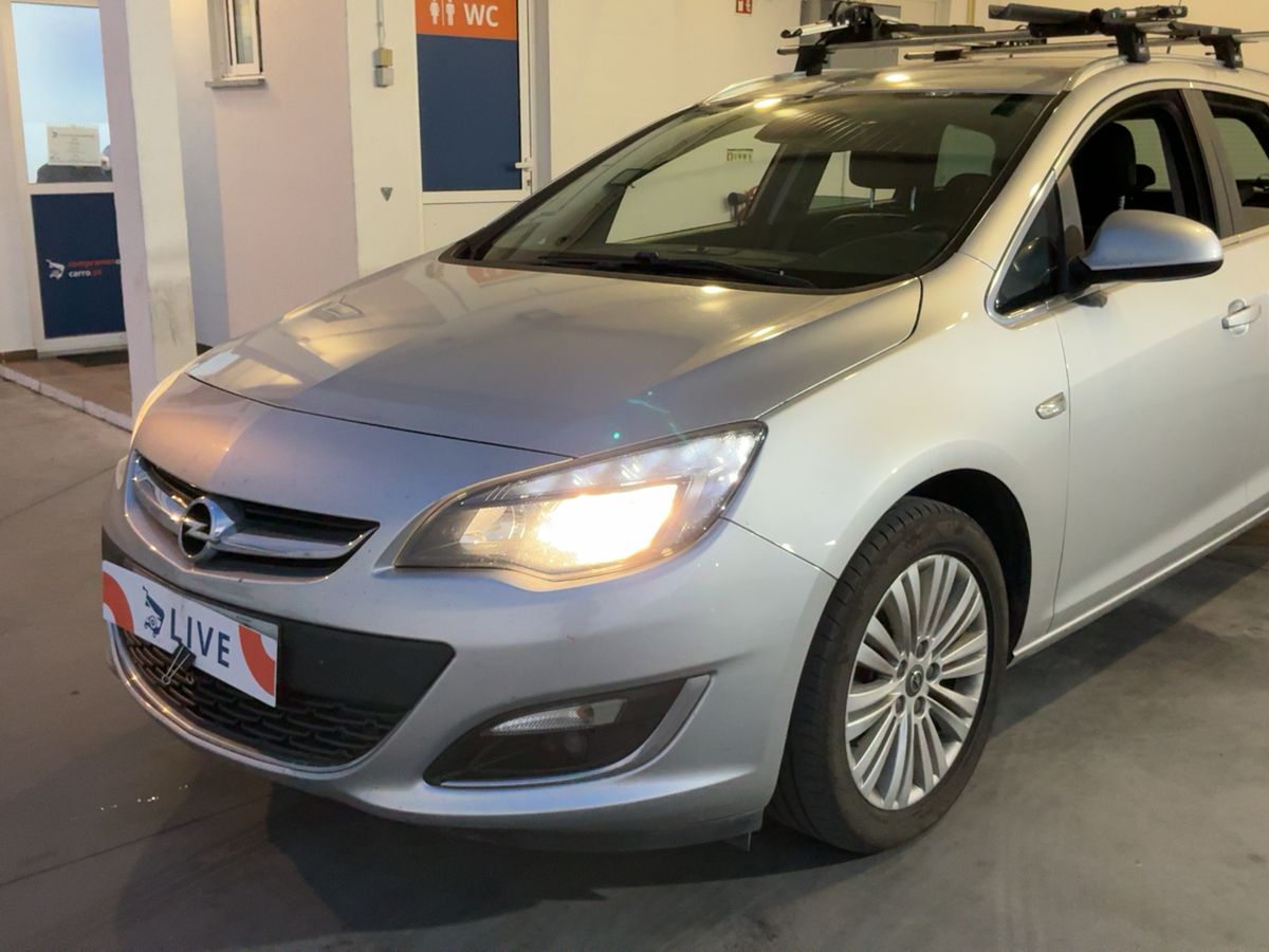 Opel Astra 1.6 CDTI DPF Excellence