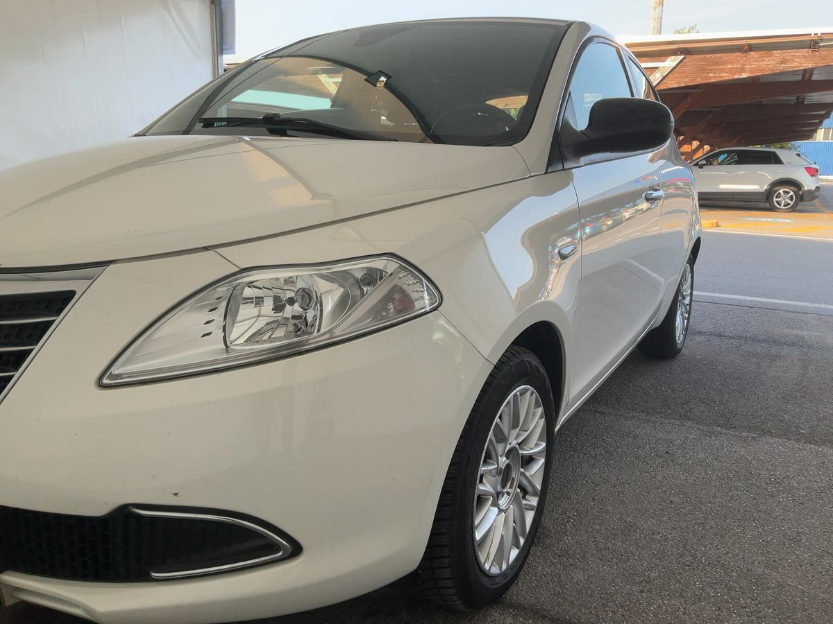 Lancia Ypsilon 1.2 Gold