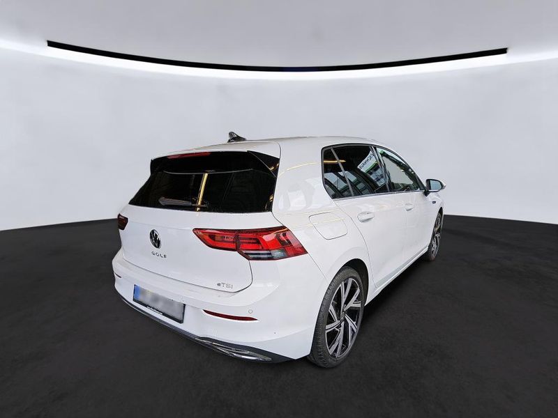 Volkswagen Golf VIII 1.5 eTSI ACT Style — zdjęcie 15