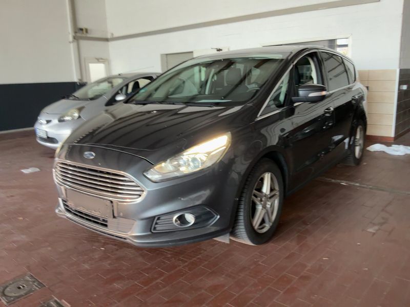 Ford S-Max 2.0 TDCi Titanium