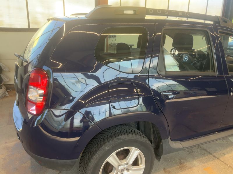 Dacia Duster 1.6 Laureate 4x2 — zdjęcie 6