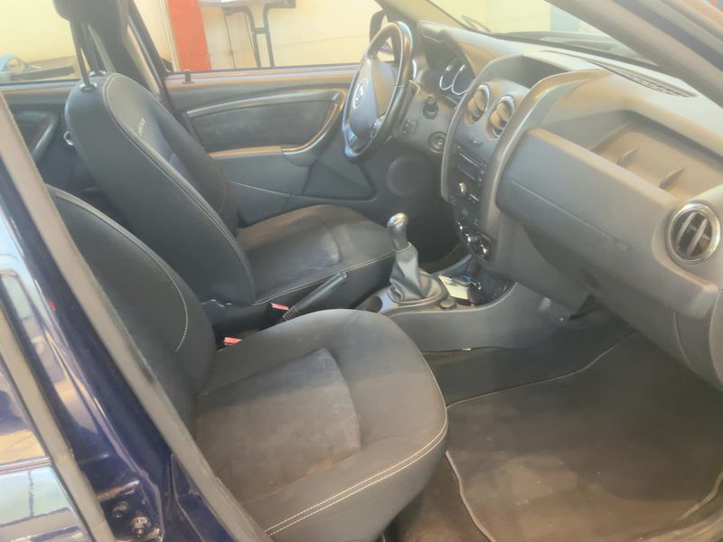 Dacia Duster 1.6 Laureate 4x2 — zdjęcie 11