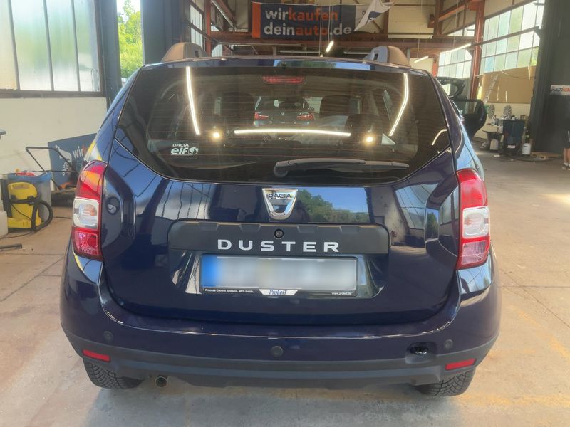 Dacia Duster 1.6 Laureate 4x2 — zdjęcie 5
