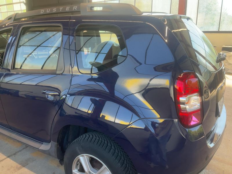Dacia Duster 1.6 Laureate 4x2 — zdjęcie 3