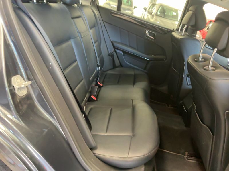 Mercedes-Benz E-Klasse E 220 CDI Avantgarde — zdjęcie 14