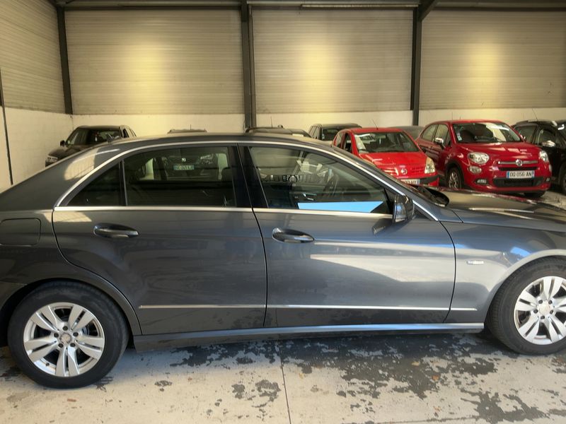 Mercedes-Benz E-Klasse E 220 CDI Avantgarde — zdjęcie 7