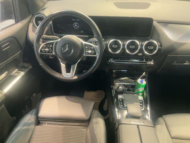 Mercedes-Benz B-Klasse B 220 4Matic Progressive — zdjęcie 12