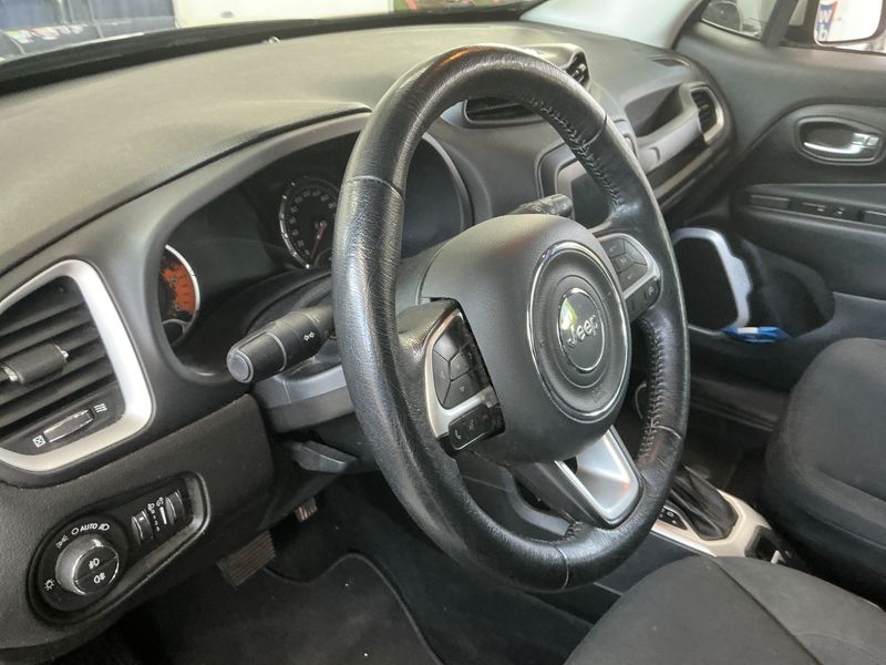 Jeep Renegade 2.0 M-Jet Limited 4WD 2015 – снимка 26