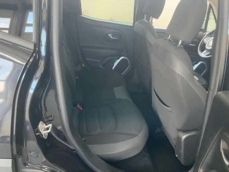 Jeep Renegade 2.0 M-Jet Limited 4WD 2015 – снимка 19