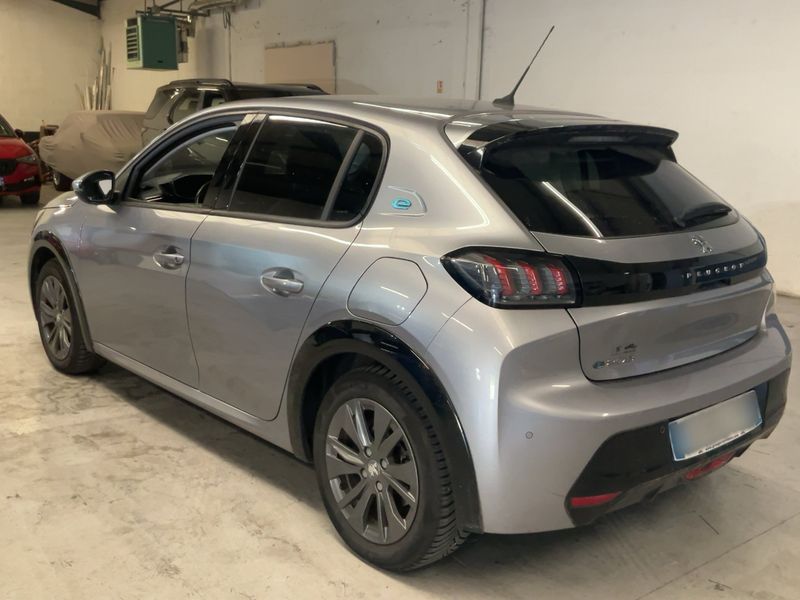 Peugeot 208 electric drive 100 kW Allure Pack — zdjęcie 3