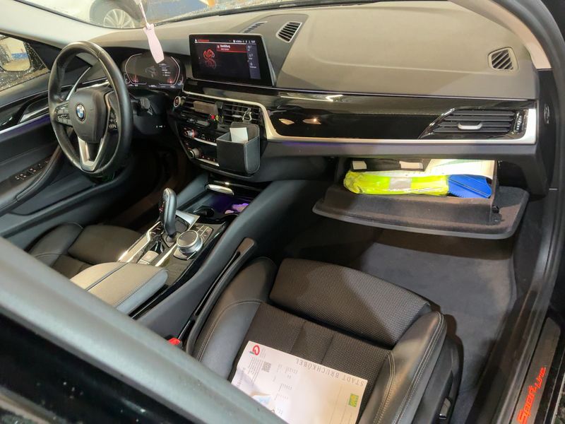 BMW 5er 520d Mild-Hybrid Sport Line — zdjęcie 12