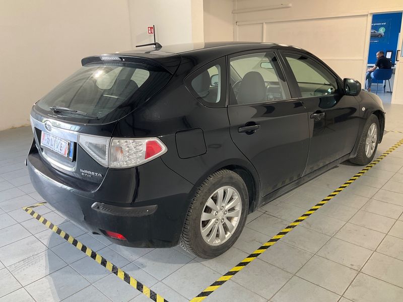 Subaru Impreza 1.5 Active 4WD — zdjęcie 2