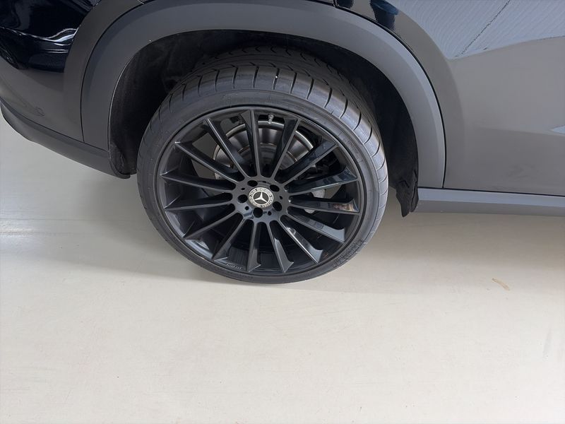 Mercedes-Benz GLE-Klasse GLE 300 d 4Matic — zdjęcie 25