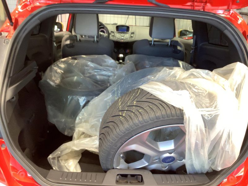 Ford Fiesta 1.6 EcoBoost ST — zdjęcie 10