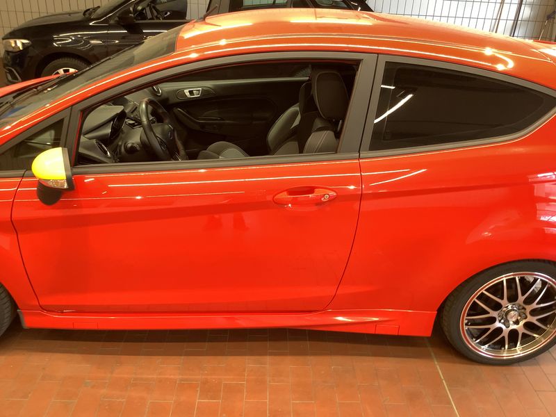 Ford Fiesta 1.6 EcoBoost ST — zdjęcie 4
