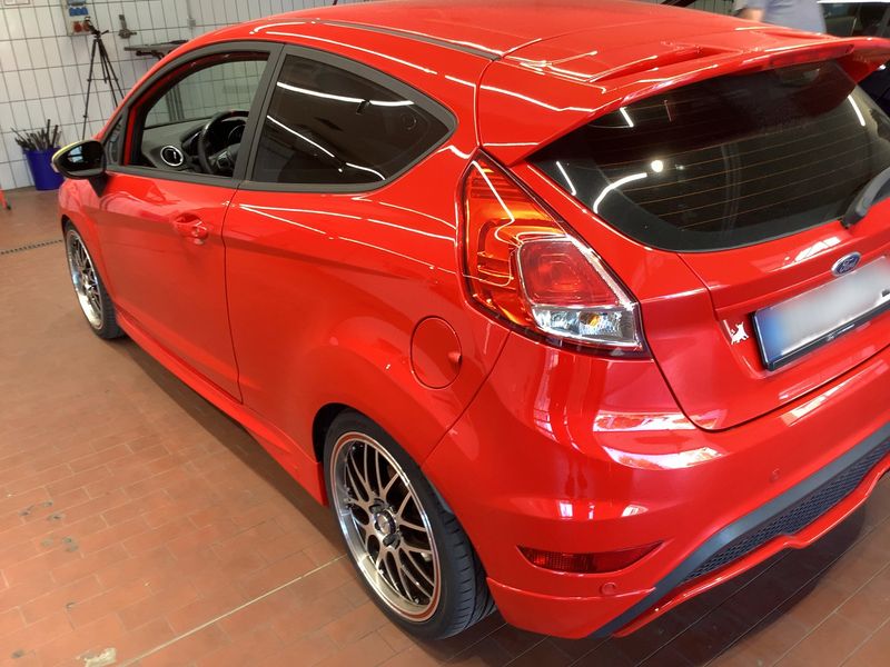 Ford Fiesta 1.6 EcoBoost ST — zdjęcie 3