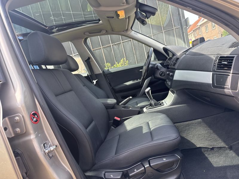 BMW X3 xDrive 20i — zdjęcie 10