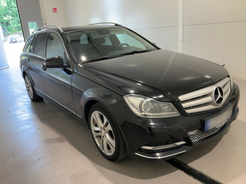Mercedes-Benz C-Klasse C 220 CDI T BlueEfficiency Avantgarde — zdjęcie 8