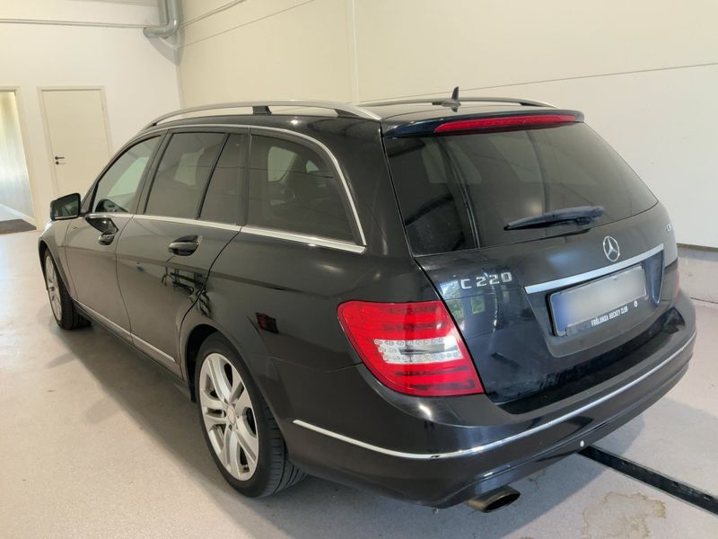 Mercedes-Benz C-Klasse C 220 CDI T BlueEfficiency Avantgarde — zdjęcie 3