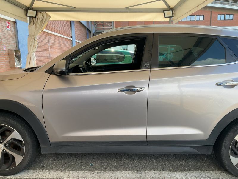Hyundai Tucson 1.7 CRDi Sound Edition ISG 2WD 2018 – снимка 4