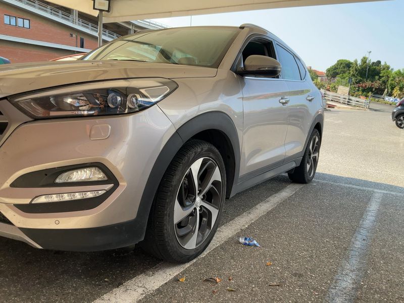 Hyundai Tucson 1.7 CRDi Sound Edition ISG 2WD 2018 – снимка 2