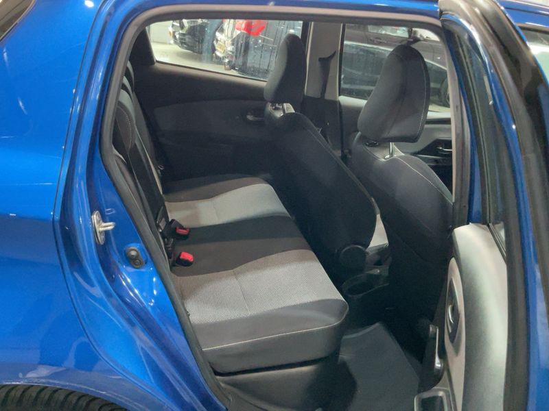 Toyota Yaris 1.5 Hybrid Club — zdjęcie 14