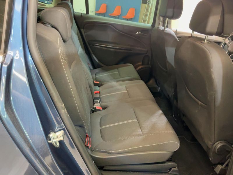 Opel Zafira Tourer 1.4 Turbo Innovation Start/Stop — zdjęcie 14