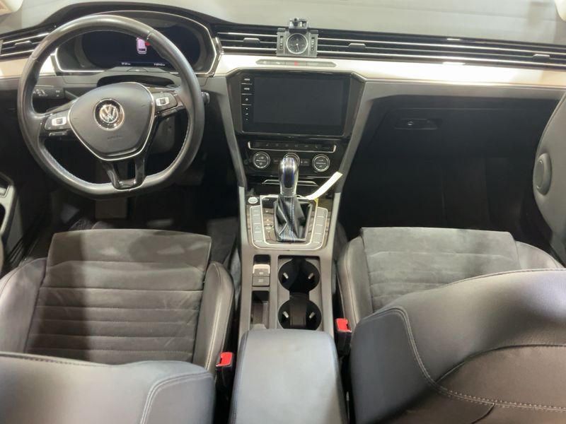 Volkswagen Passat 1.4 GTE — zdjęcie 12
