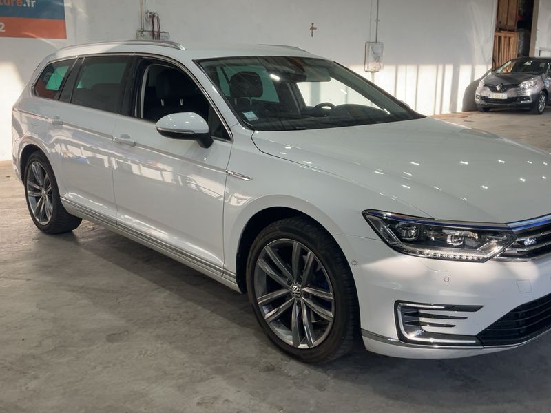 Volkswagen Passat 1.4 GTE — zdjęcie 8