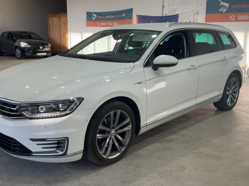 Volkswagen Passat 1.4 GTE — zdjęcie 2
