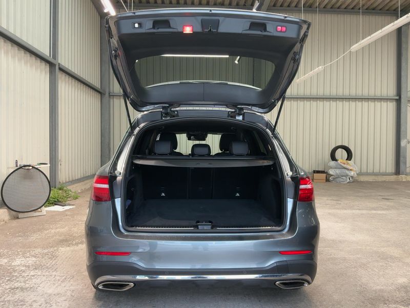 Mercedes-Benz GLC-Klasse GLC 250 4Matic AMG Line — zdjęcie 10