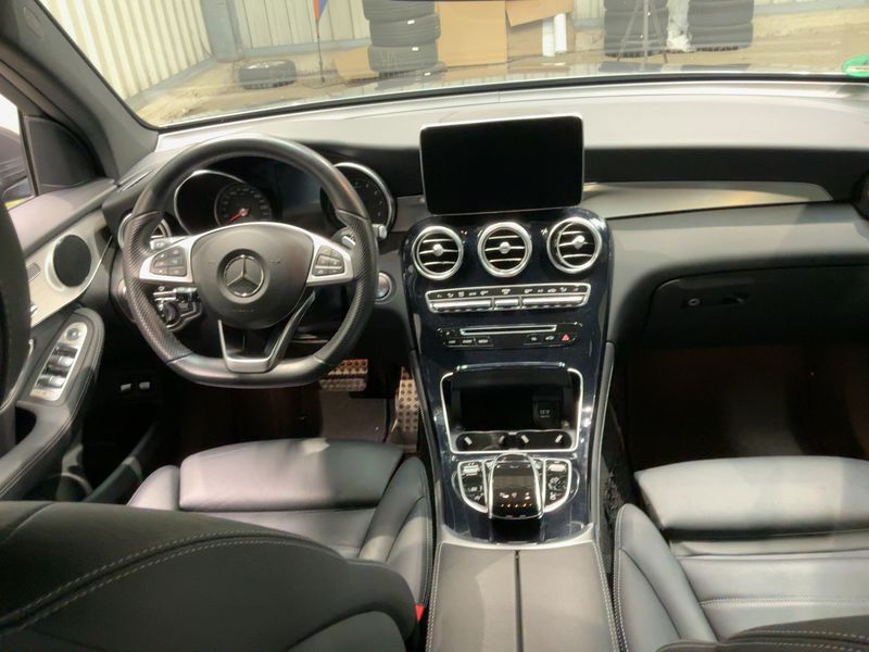 Mercedes-Benz GLC-Klasse GLC 250 4Matic AMG Line — zdjęcie 12