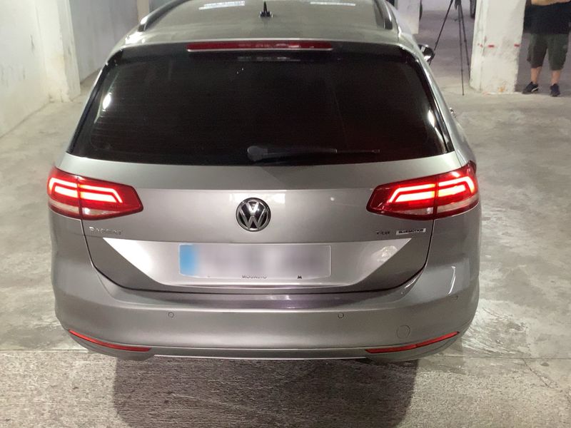 Volkswagen Passat 2.0 TDI Advance BlueMotion Tech — zdjęcie 5