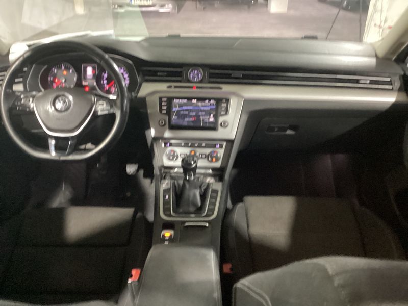 Volkswagen Passat 2.0 TDI Advance BlueMotion Tech — zdjęcie 12