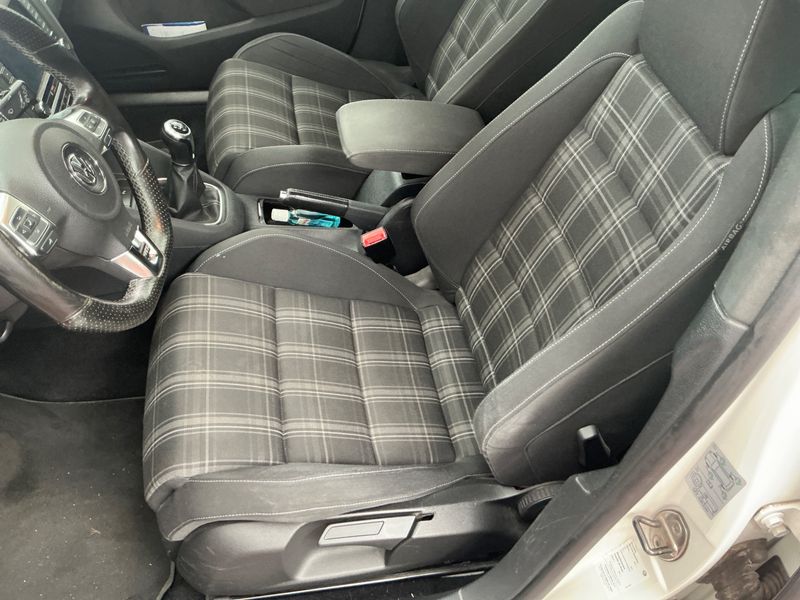 Volkswagen Golf VI 2.0 TDI GTD 2011 – снимка 25