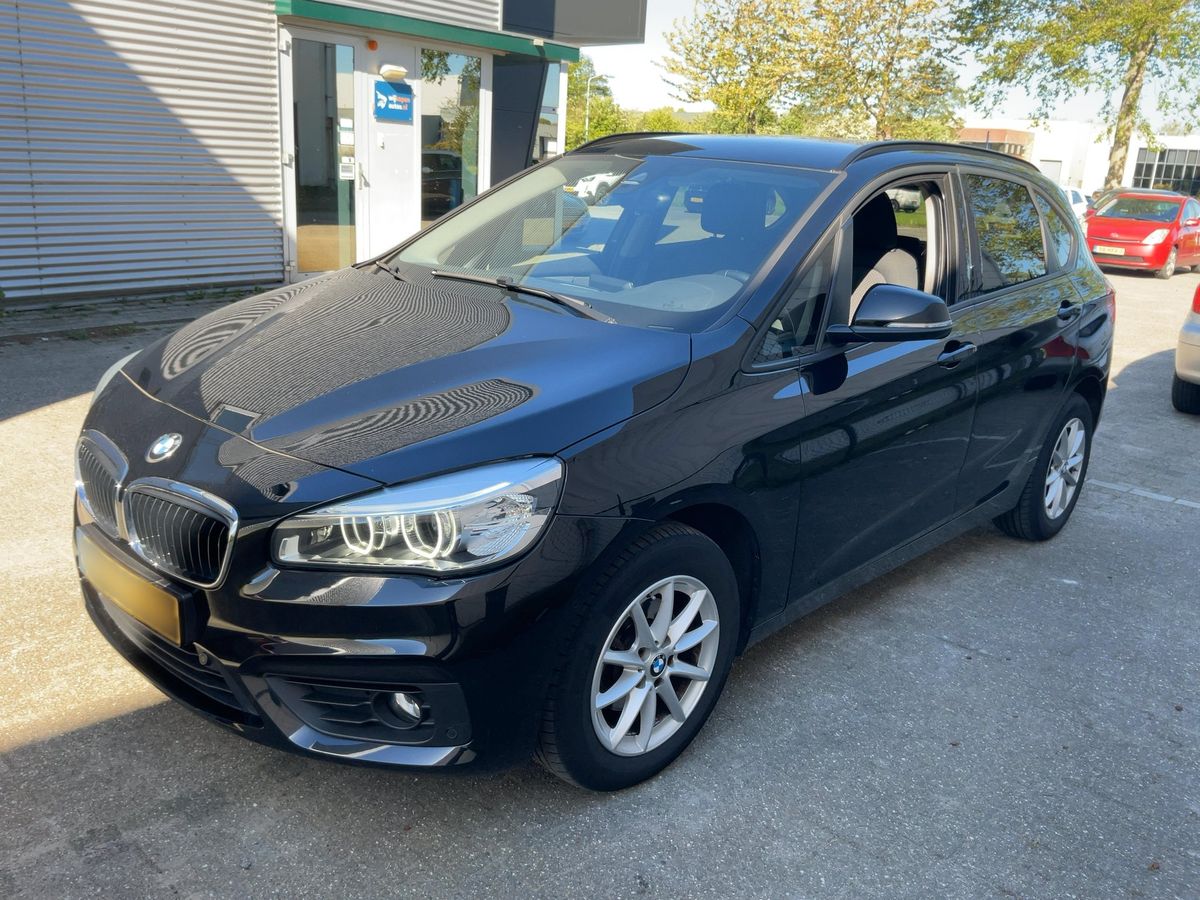 BMW 2er 2017 — photo 1