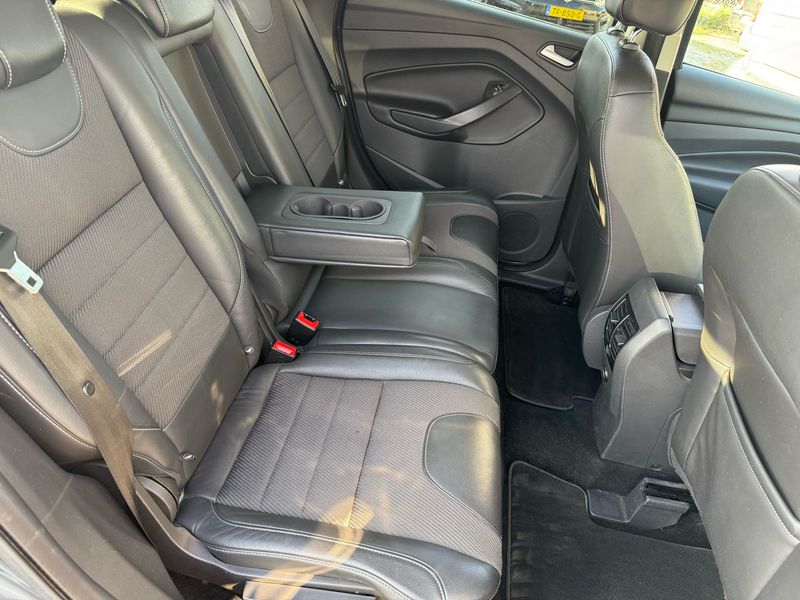Ford Kuga 1.5 EcoBoost Titanium — zdjęcie 14