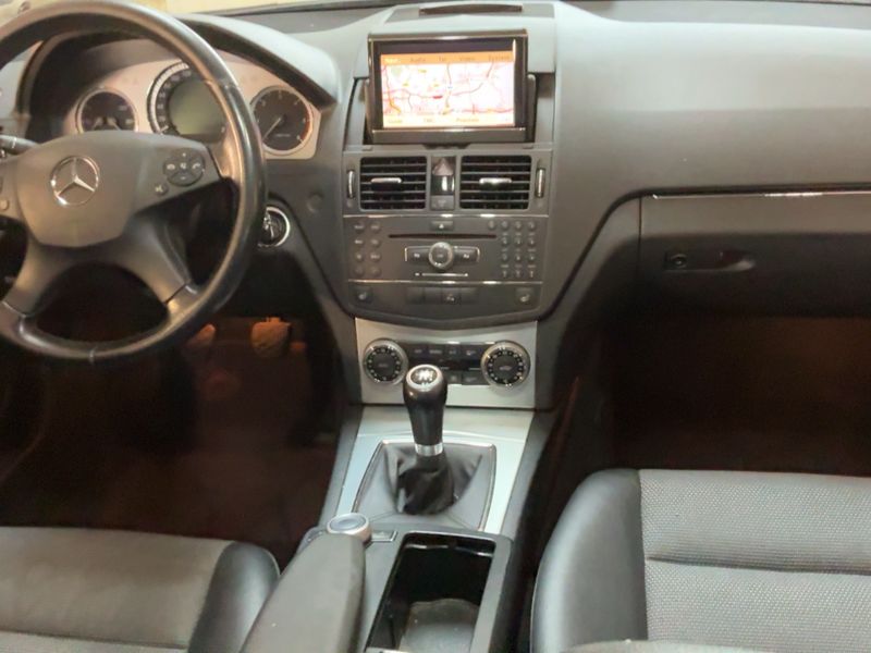 Mercedes-Benz C-Klasse C 220 CDI T Avantgarde — zdjęcie 12