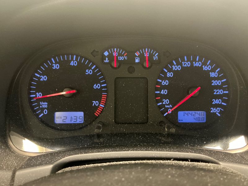 Volkswagen Golf IV 1.6 Comfortline — zdjęcie 4