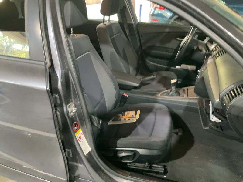 BMW 1er 118d 2008 – снимка 16