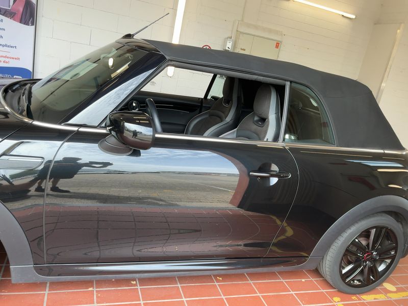 MINI Cabrio Cooper John Cooper Works Trim — zdjęcie 4