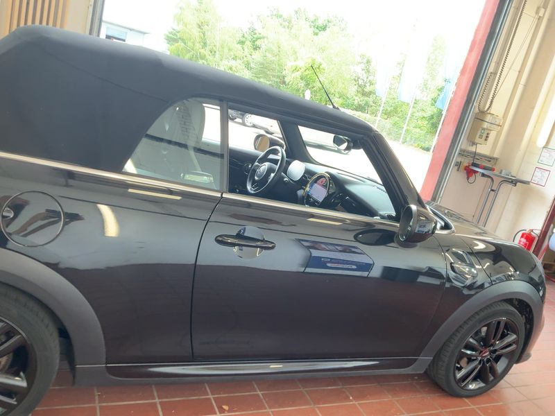 MINI Cabrio Cooper John Cooper Works Trim — zdjęcie 7