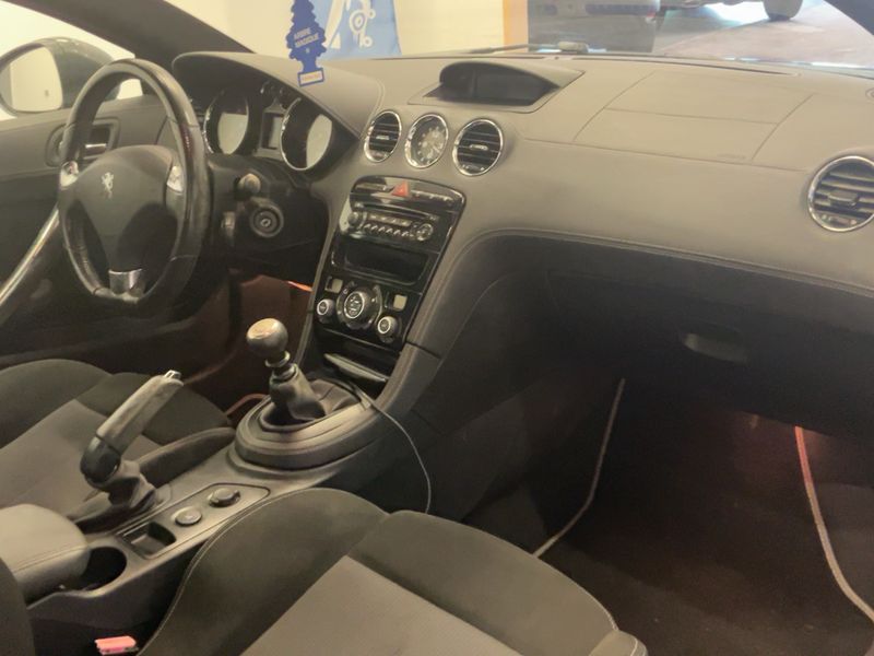 Peugeot RCZ 2.0 HDi Basis — zdjęcie 12