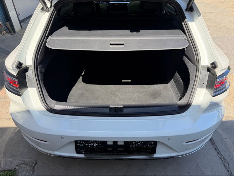 Volkswagen Arteon Shooting Brake 2.0 TSI R-Line — zdjęcie 9