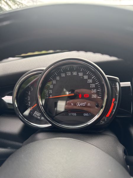 MINI Cooper D — zdjęcie 12